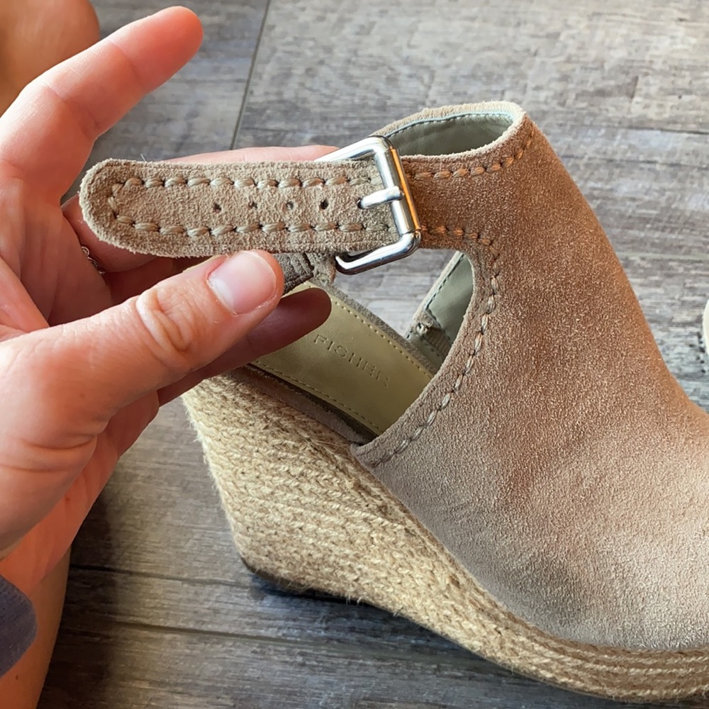 Tan Wedges - Picture 4 of 14